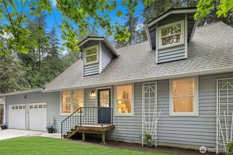 Photo of 3211 W Ames Lake Drive NE, Redmond, WA 98053 (MLS # 2593574)