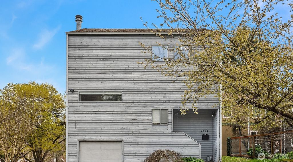 Photo of 2601 E Aloha Street, Seattle, WA 98112 (MLS # 2496729)