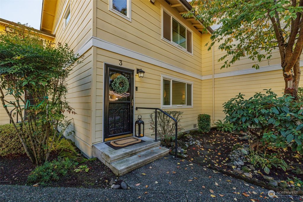 Photo of 14655 NE 51st Street #G3, Bellevue, WA 98007 (MLS # 2170046)