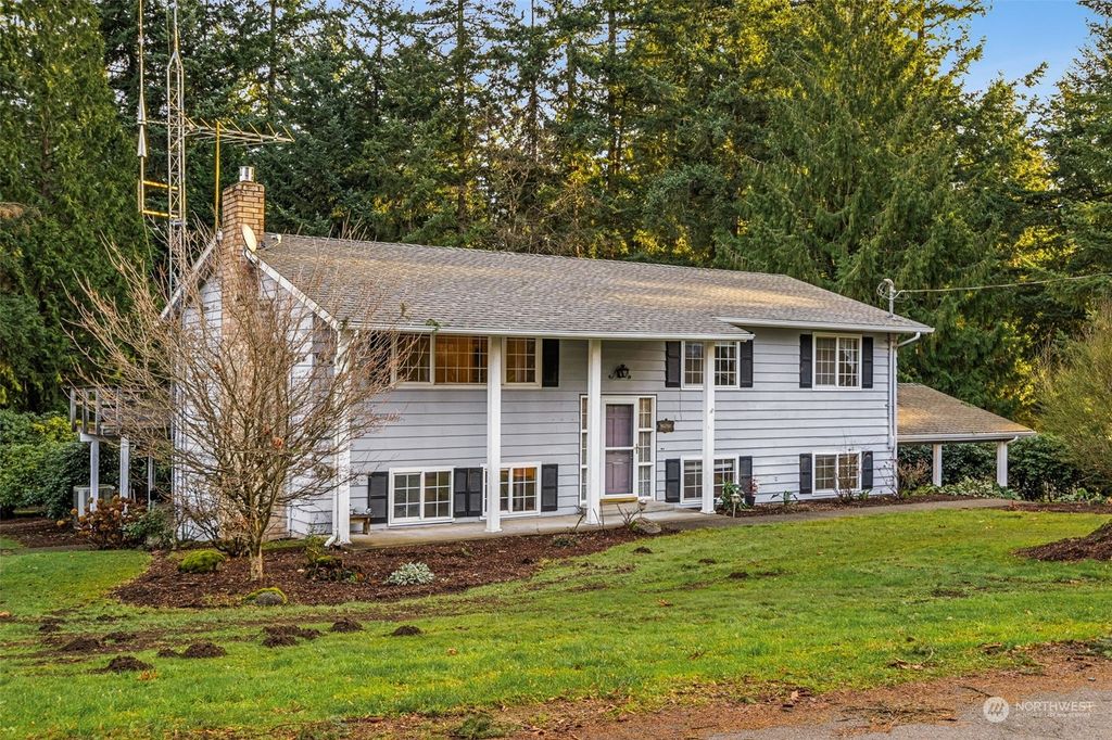Photo of 22410 SE 399th St St, Enumclaw, WA 98022 (MLS # 2316998)