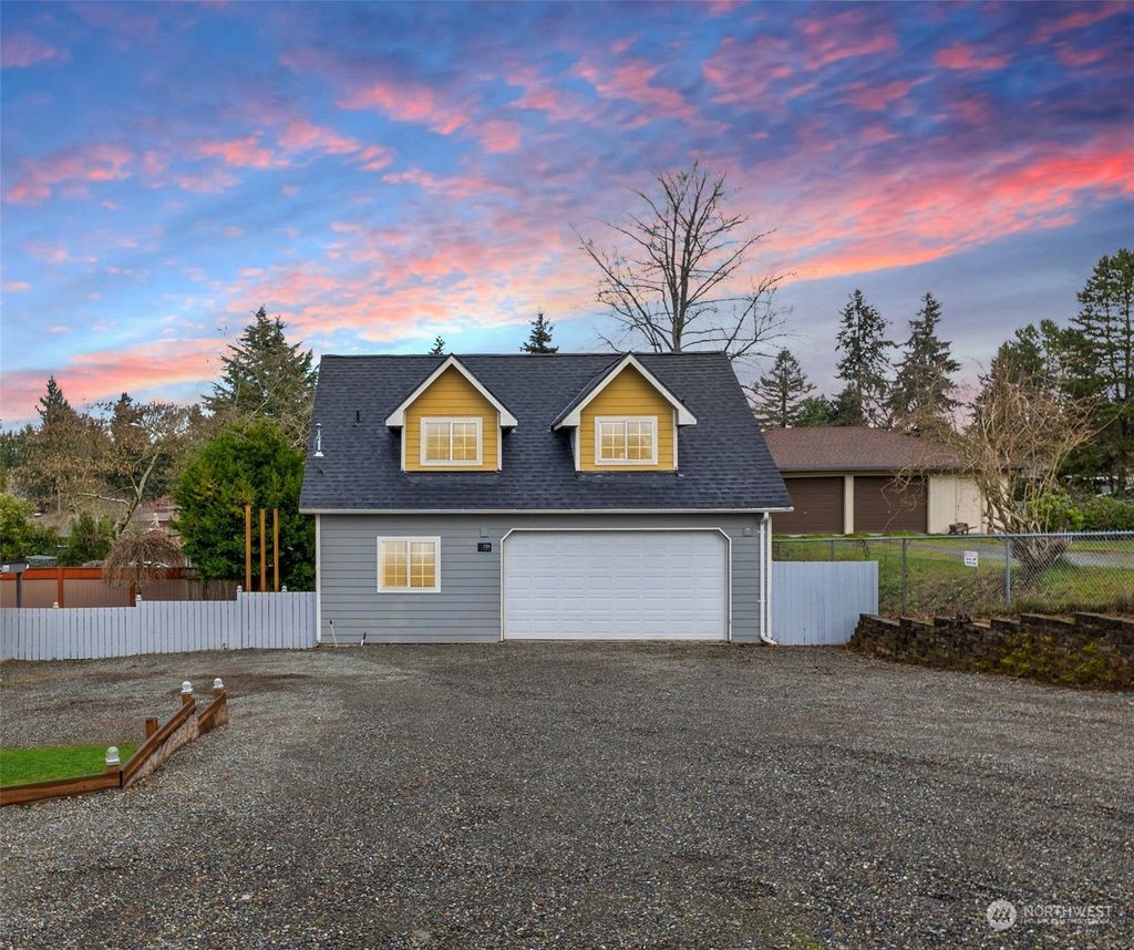 Photo of 726 Reiten Road #1, Kent, WA 98030 (MLS # 2313636)