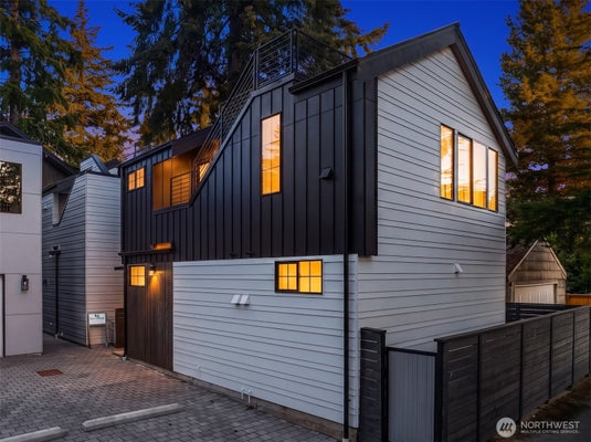 ADDRESS PRIVATE, ORTING, WA  - Image 4f421309ffe7b9cfdad98c48d7a0bb9d/604392839