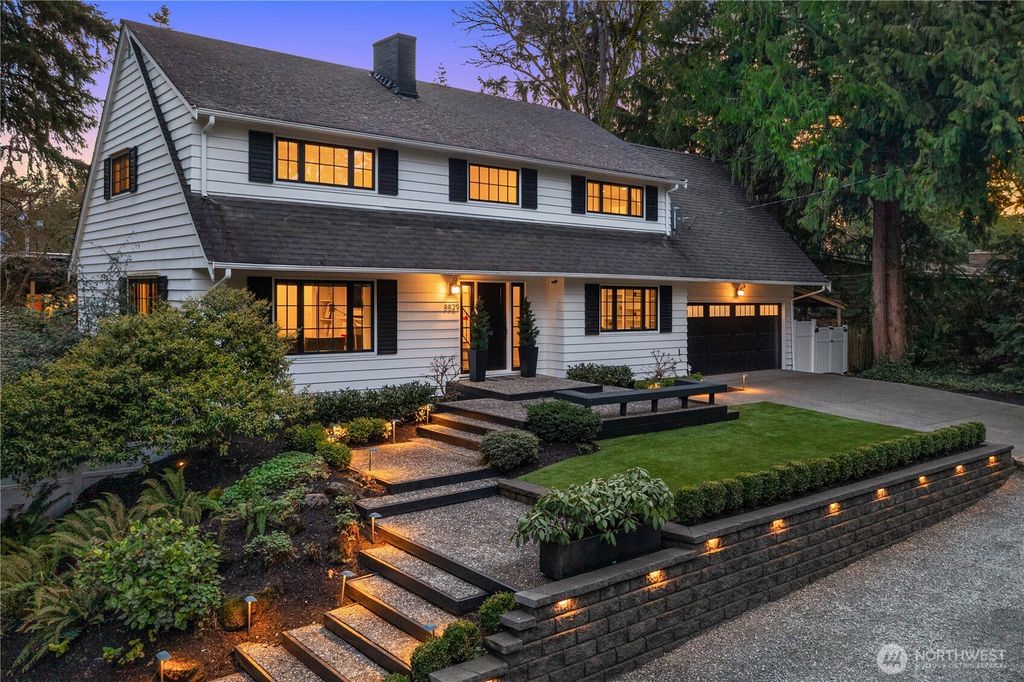 Photo of 8829 SE 60th Street, Mercer Island, WA 98040 (MLS # 2335404)