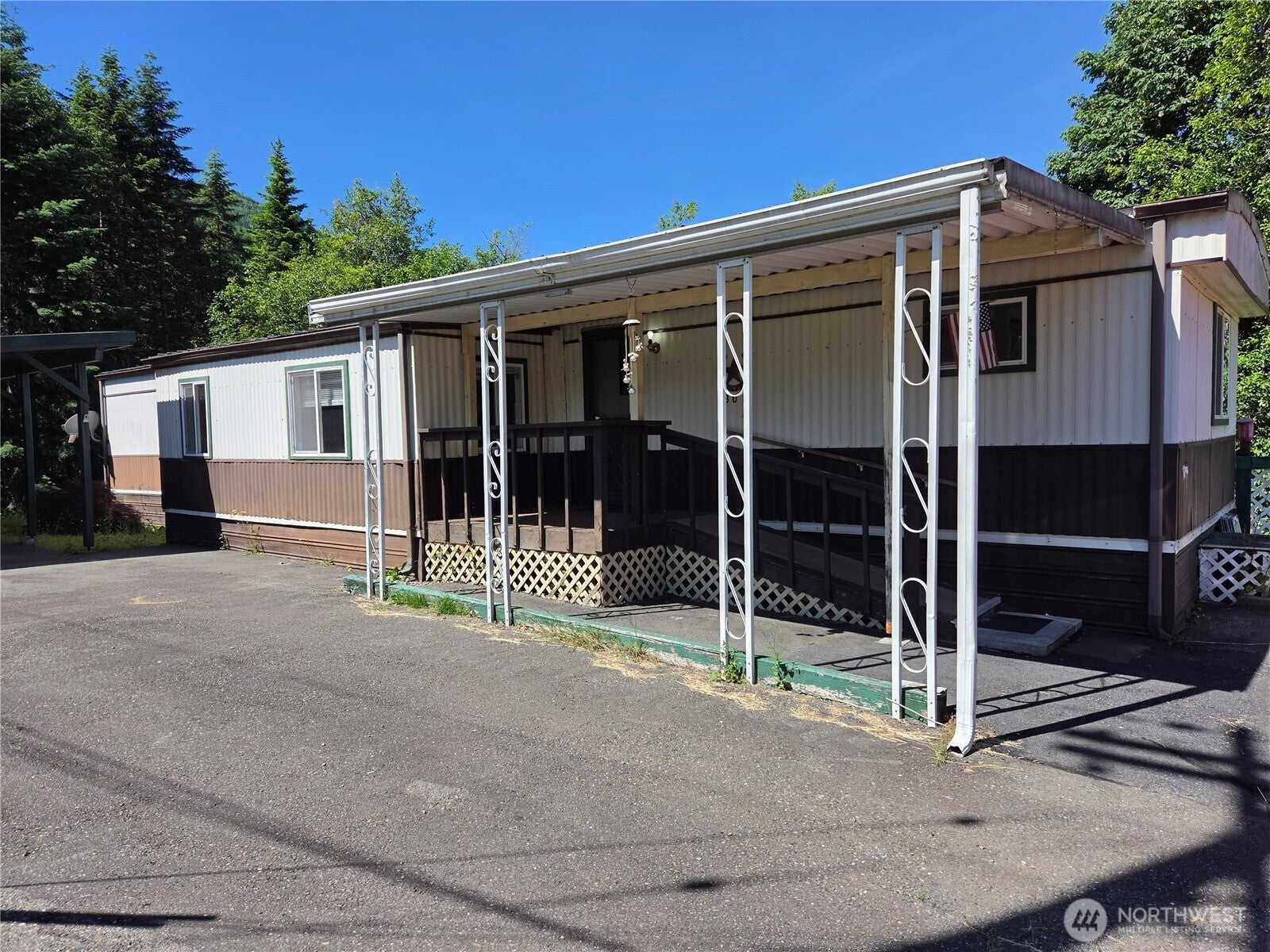801 Division Avenue