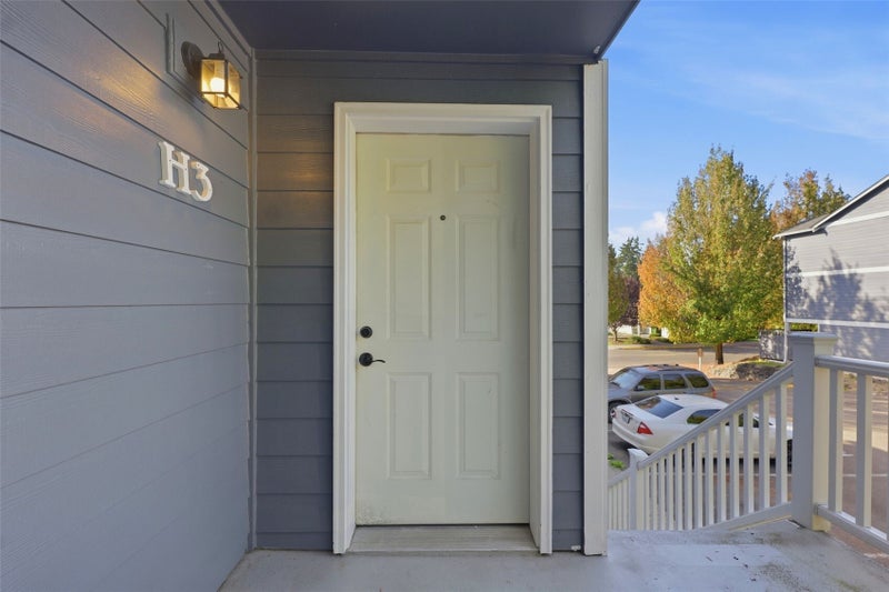 3939 10th Street SE H3