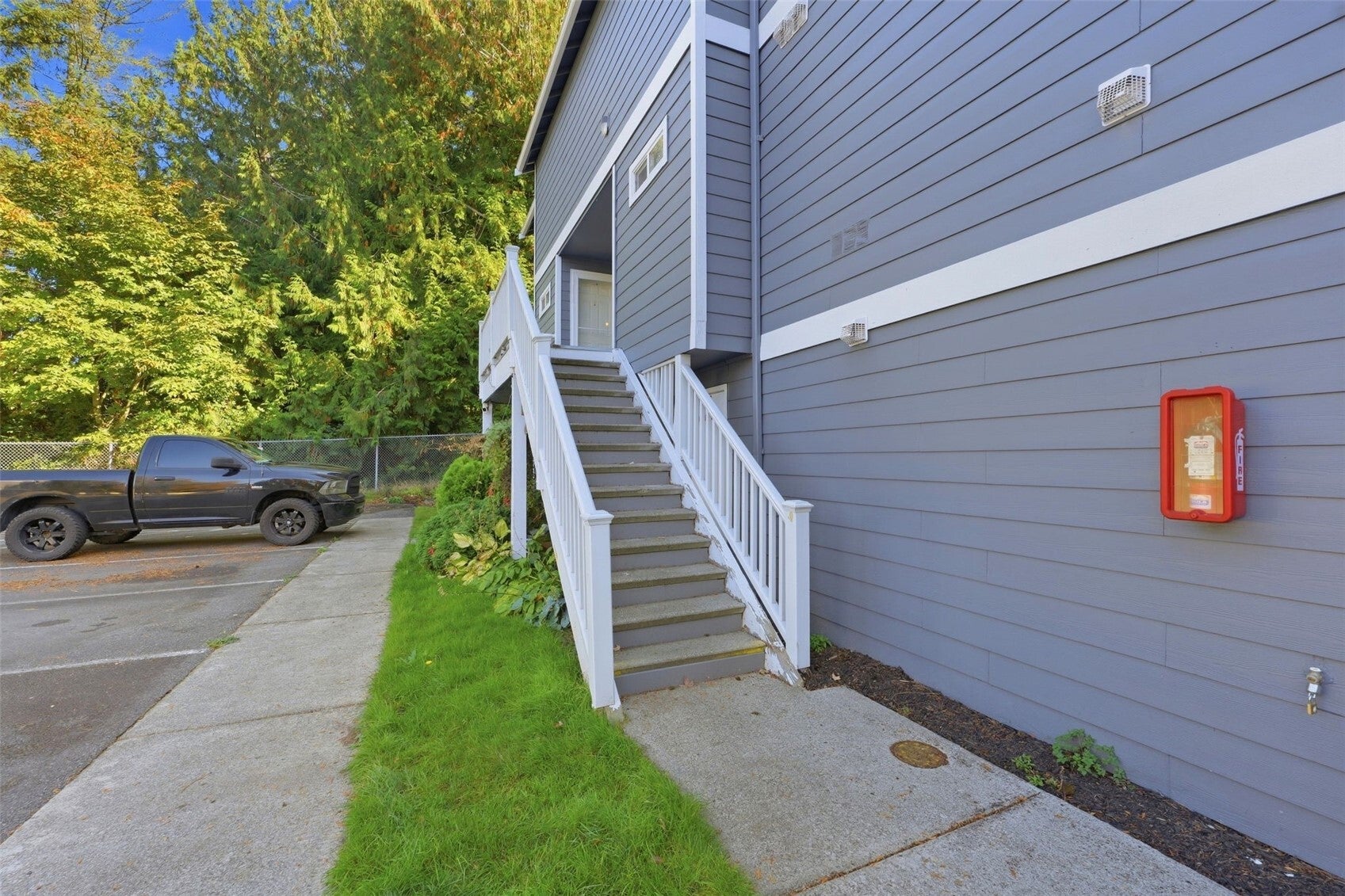 3939 10th Street SE H3