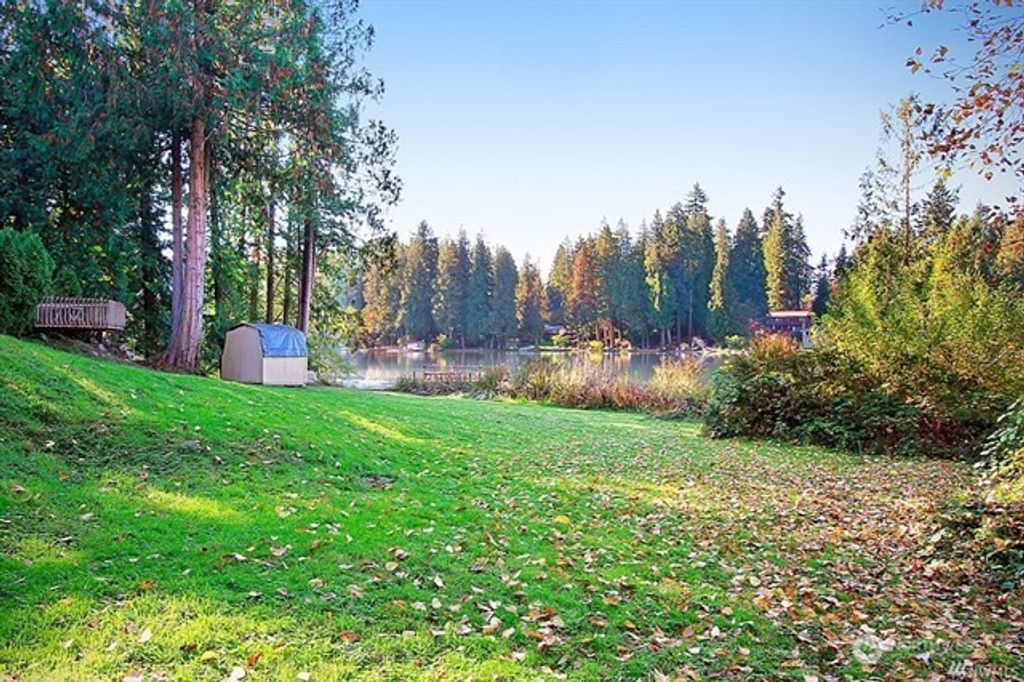 Photo of 14411 200th Avenue SE, Renton, WA 98059 (MLS # 2396772)