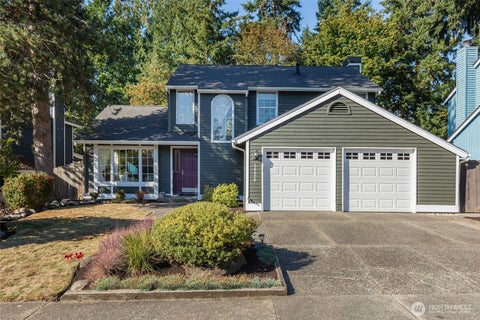 Photo of 24020 SE 42nd Street, Sammamish, WA 98029 (MLS # 2580176)