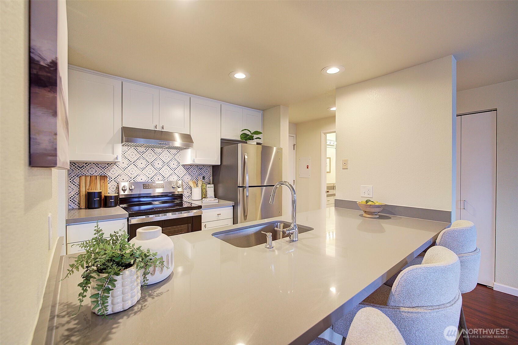 3890 Whitman Avenue N 301