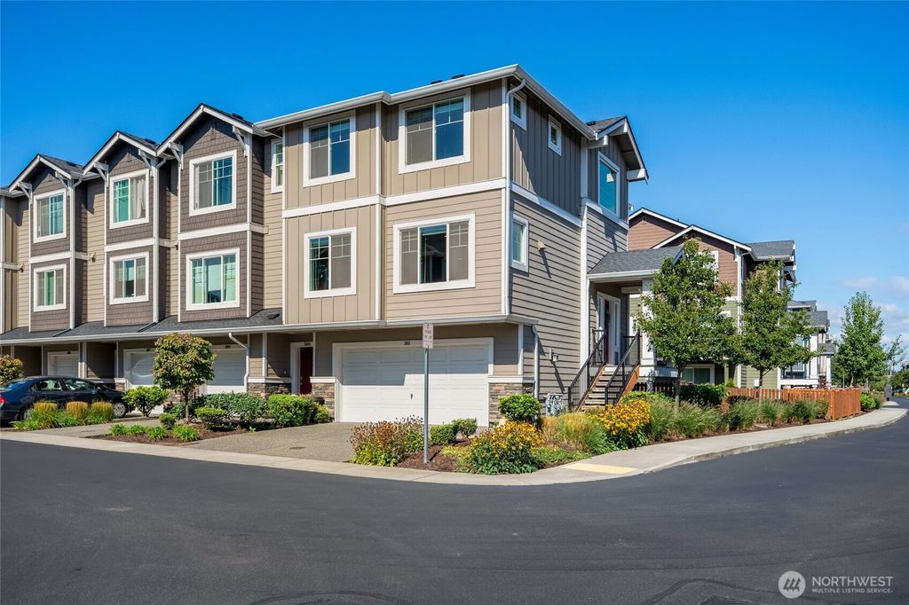 Photo of 3011 35th Street, Everett, WA 98201 (MLS # 2434477)
