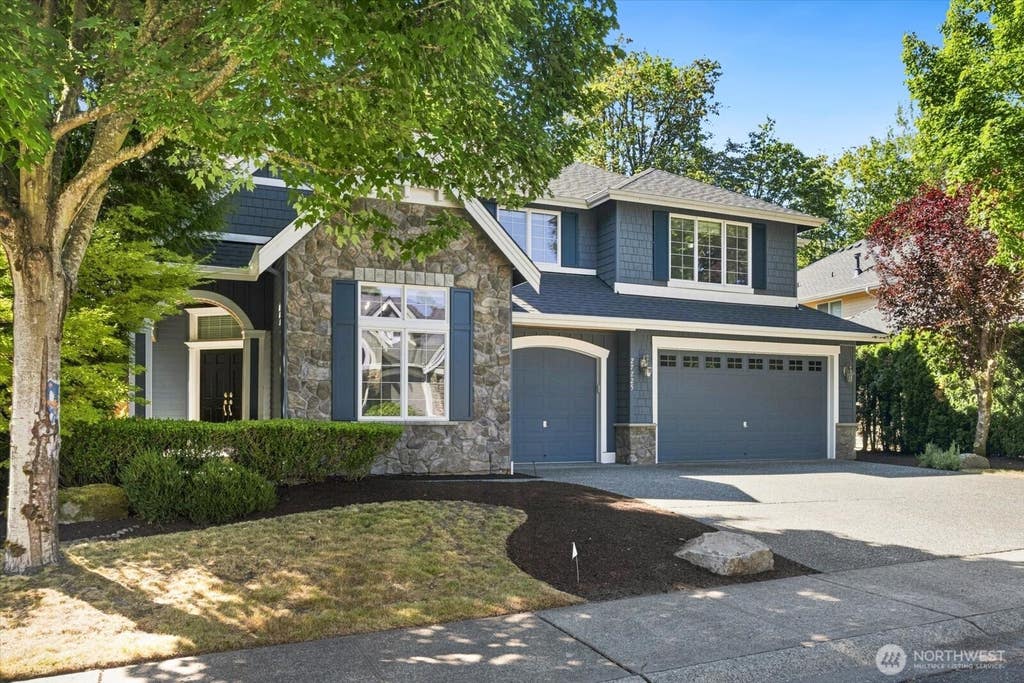 Photo of 27225 SE 13th Place, Sammamish, WA 98075 (MLS # 2567378)