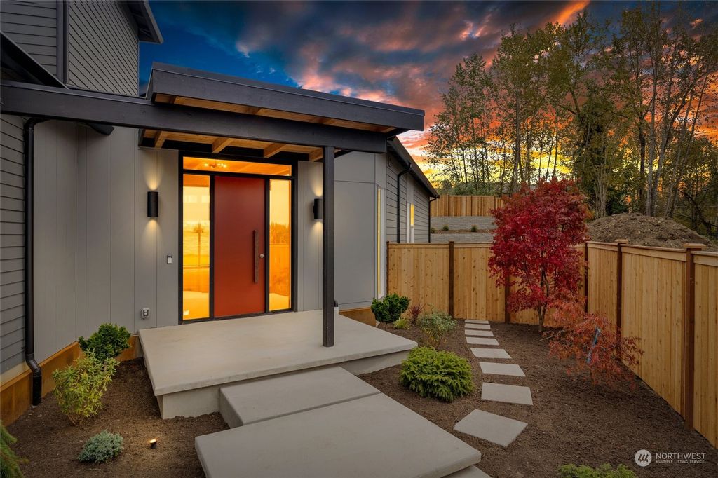 Photo of 10053 NE 196 Place, Bothell, WA 98011 (MLS # 2305251)
