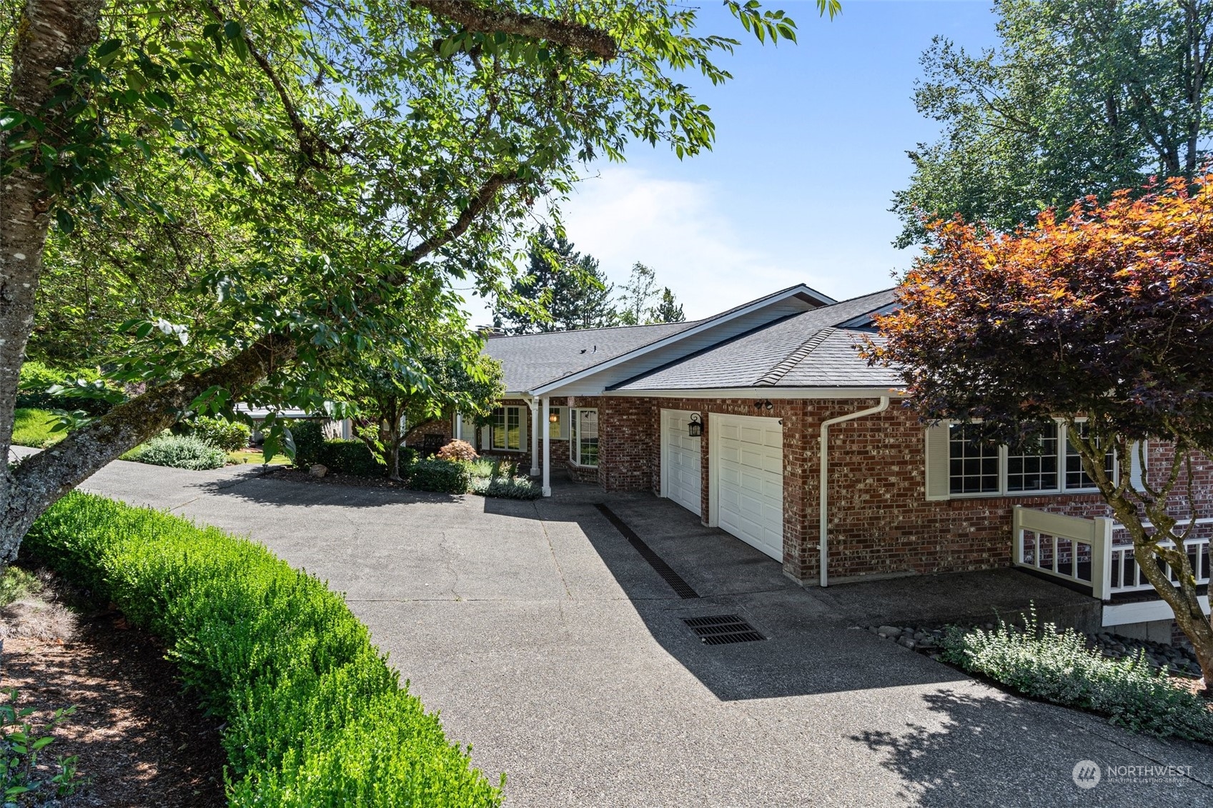 815 SE Evergreen Drive
