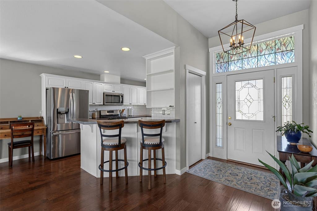 Photo of 1936 Bridgeview Drive, Lynden, WA 98264 (MLS # 2558826)