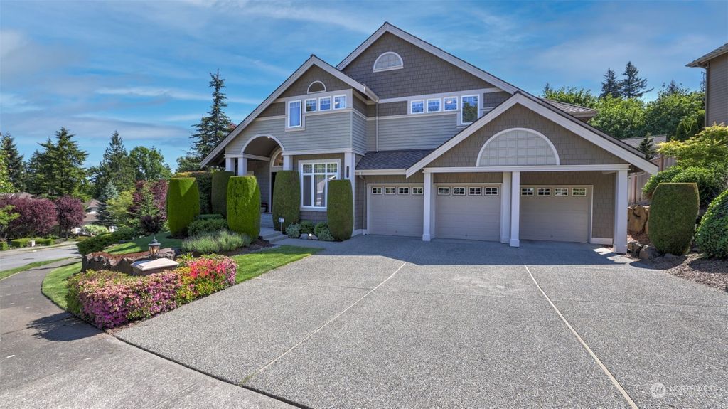 Photo of 5560 178th Avenue SE, Bellevue, WA 98006 (MLS # 2076733)