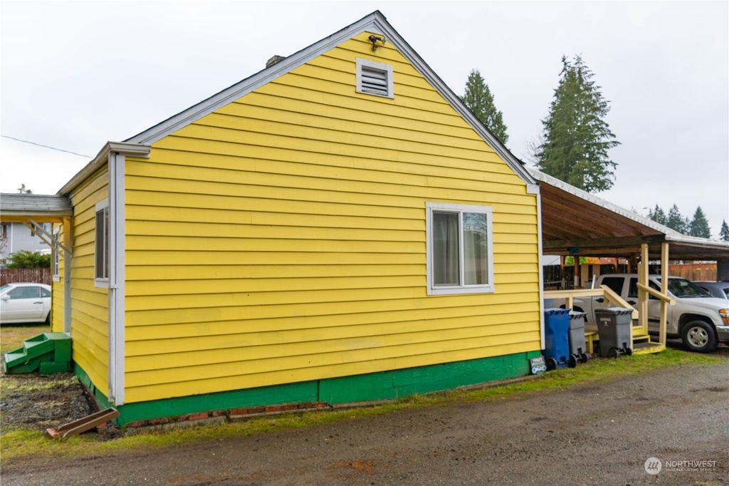 Photo of 4017 Auburn Way S, Auburn, WA 98092 (MLS # 2021213)