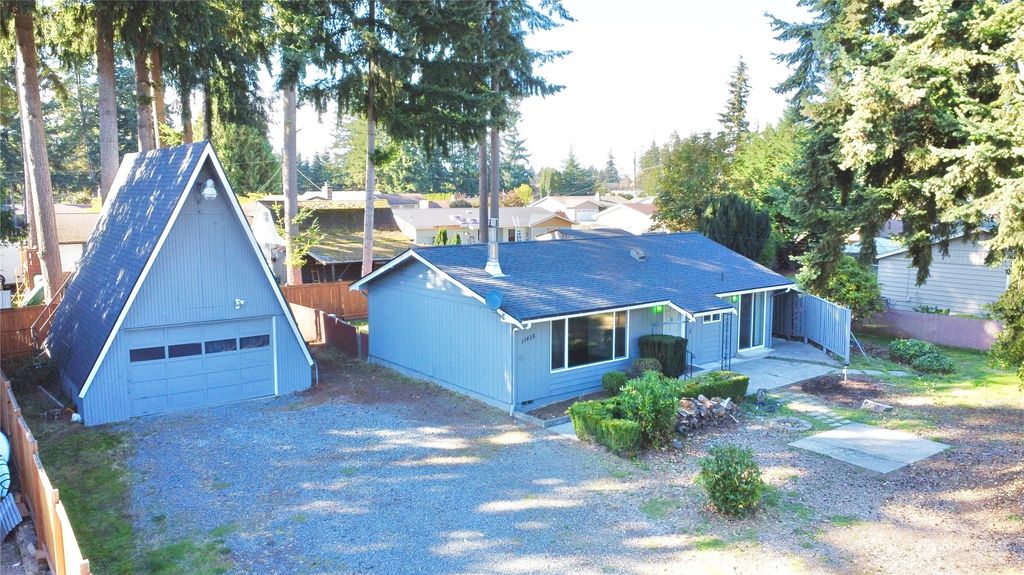 Photo of 11418 47th Avenue NE, Marysville, WA 98271 (MLS # 2300324)
