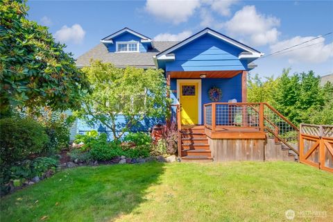 Photo of 8605 Wallingford Avenue N, Seattle, WA 98103 (MLS # 2424248)