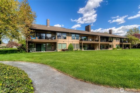 Photo of 2100 Plaza Way #103, Walla Walla, WA 99362 (MLS # 2509375)