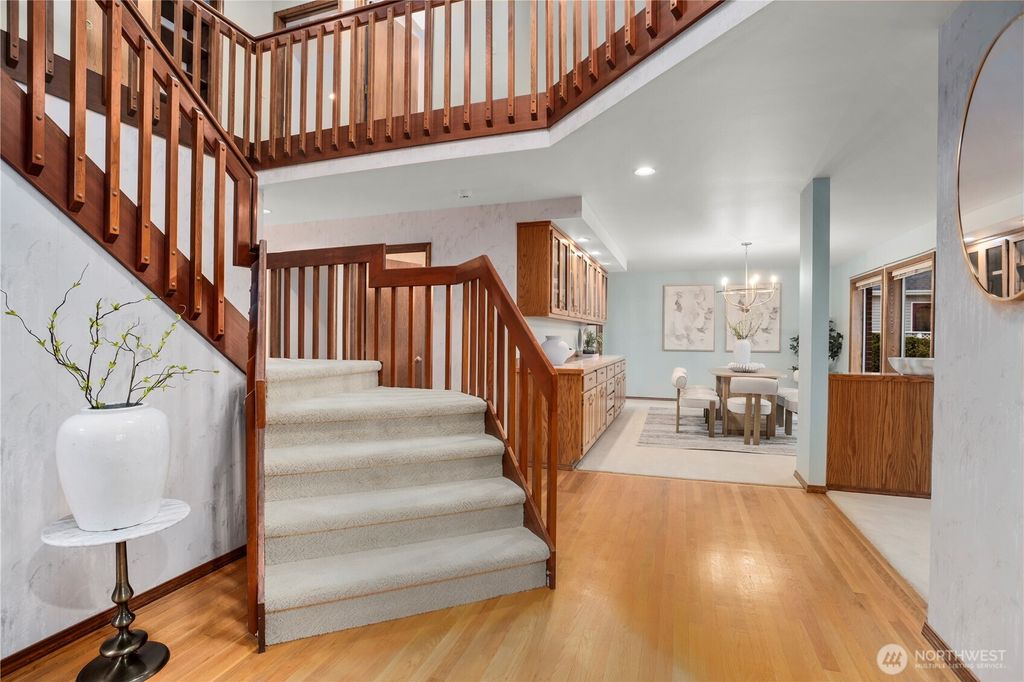 Photo of 1711 Edgemoor Lane, Everett, WA 98203 (MLS # 2505206)