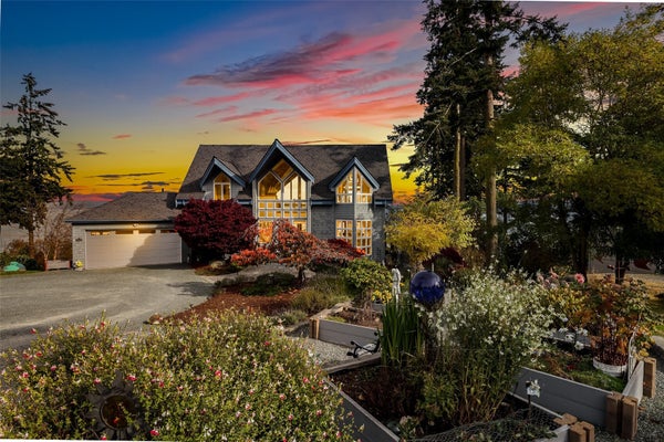 25180 STATE ROUTE 525, GREENBANK, WA 98253 - Image 4f74ae1facf98d7f81c37d17f3fa0cf4/1731855992