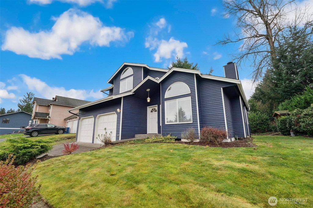 Photo of 3803 S 284th Place, Auburn, WA 98001 (MLS # 2340827)