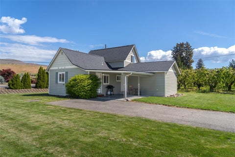 Photo of 25 Sun Valley Drive, Wenatchee, WA 98801 (MLS # 2596128)