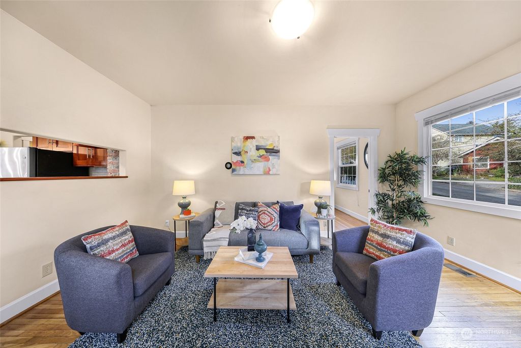 Photo of 941 N 81st Street, Seattle, WA 98103 (MLS # 2314635)