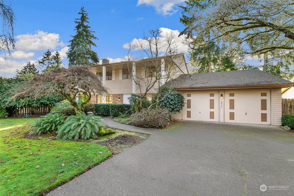 Photo of 12913 SE 68th Street, Bellevue, WA 98006 (MLS # 2026559)