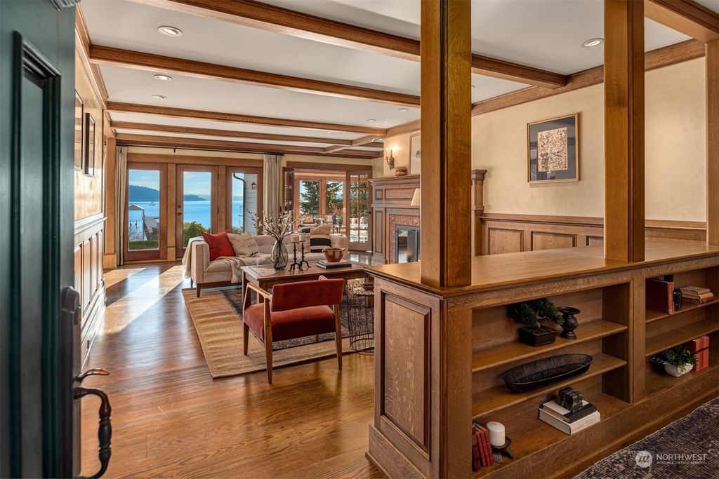 Photo of 16520 Shore Drive NE, Lake Forest Park, WA 98155 (MLS # 2324141)