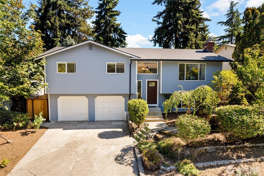 Photo of 3604 199th Place SW, Lynnwood, WA 98036 (MLS # 2421367)
