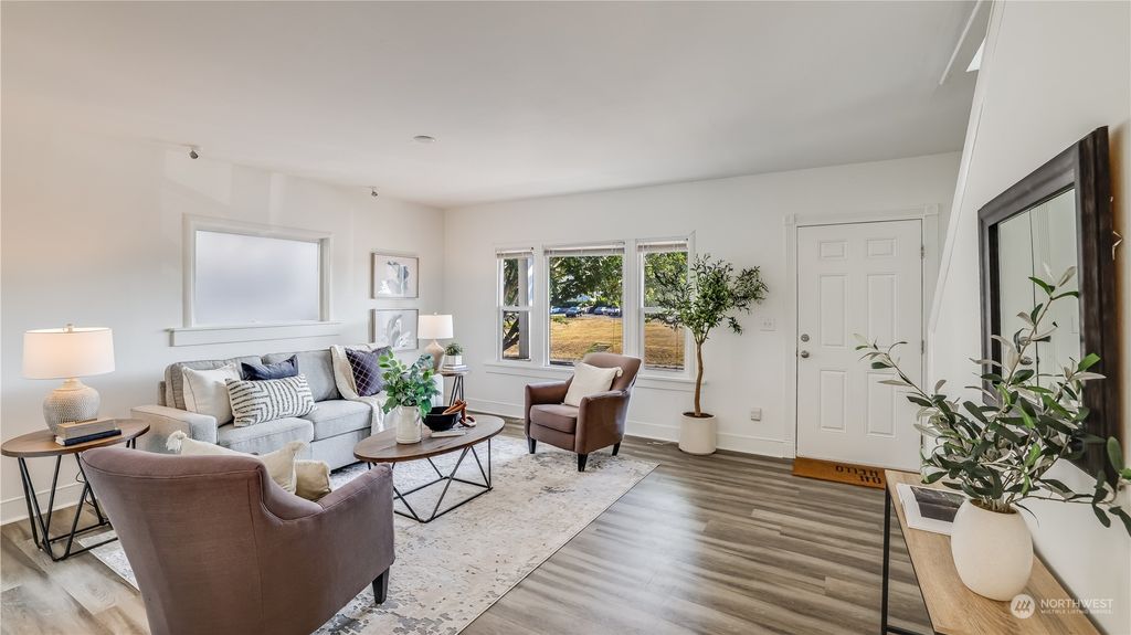 Photo of 3224 Rucker Avenue, Everett, WA 98201 (MLS # 2150051)