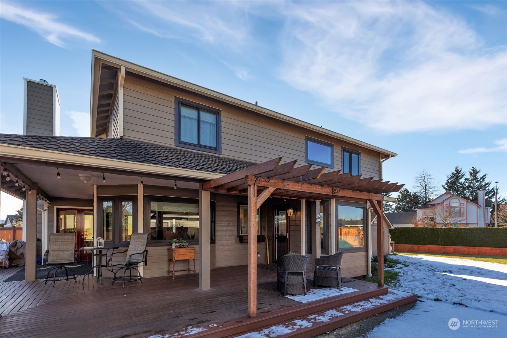 EnumcLaw, Washington 98022, United States, 3 Bedrooms Bedrooms, ,3 BathroomsBathrooms,Residential,Pending,7784