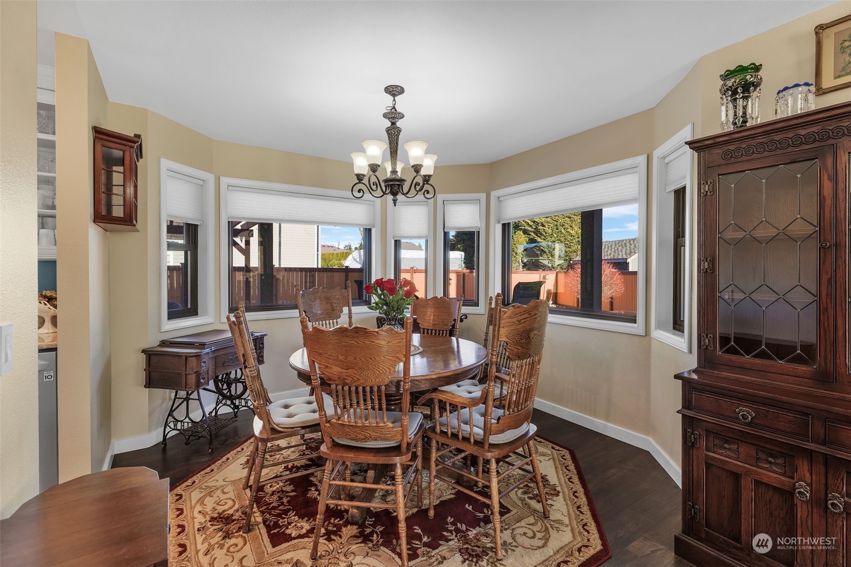 EnumcLaw, Washington 98022, United States, 3 Bedrooms Bedrooms, ,3 BathroomsBathrooms,Residential,Pending,7784