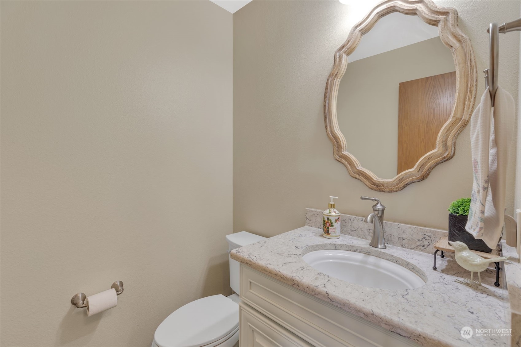 EnumcLaw, Washington 98022, United States, 3 Bedrooms Bedrooms, ,3 BathroomsBathrooms,Residential,Pending,7784