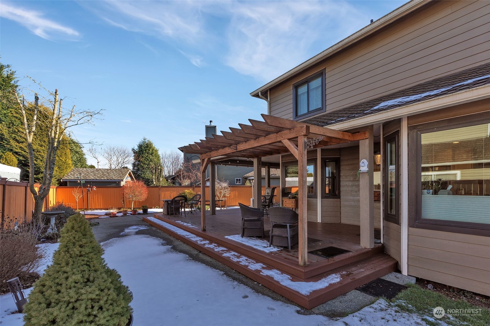 EnumcLaw, Washington 98022, United States, 3 Bedrooms Bedrooms, ,3 BathroomsBathrooms,Residential,Pending,7784