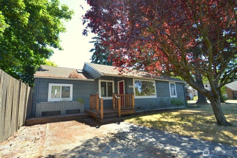 Photo of 13702 Densmore Avenue N, Seattle, WA 98133 (MLS # 2578697)
