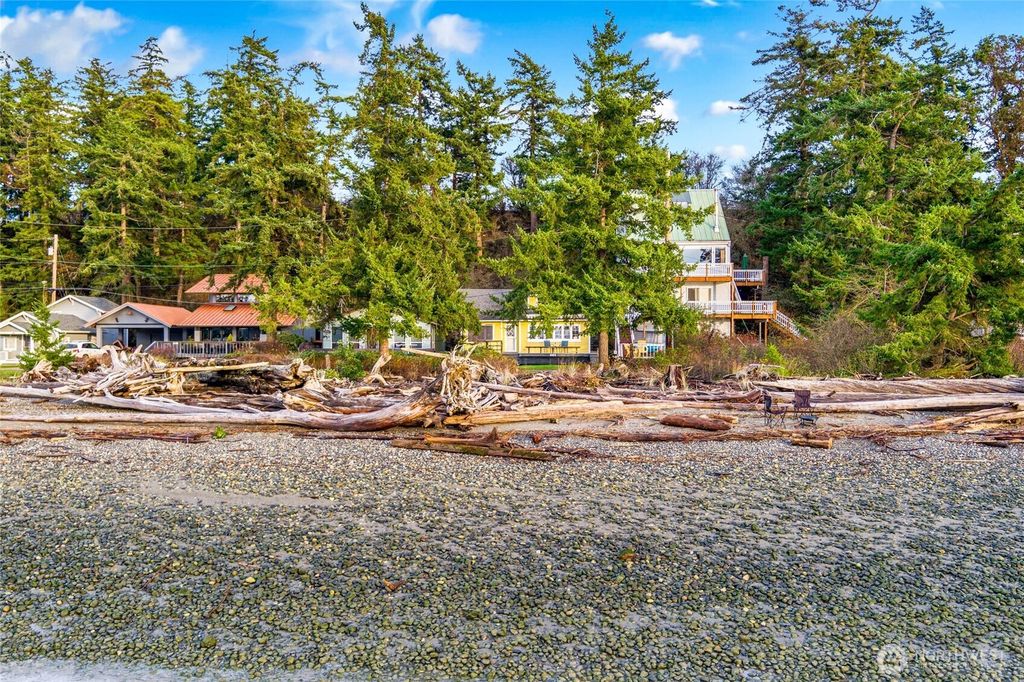 Photo of 534 Sundin Drive, Camano Island, WA 98282 (MLS # 2461691)