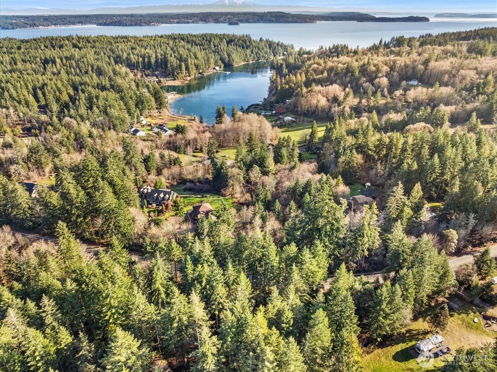 Photo of 9714 Key Peninsula Hwy NW Hwy, Gig Harbor, WA 98329 (MLS # 2470070)