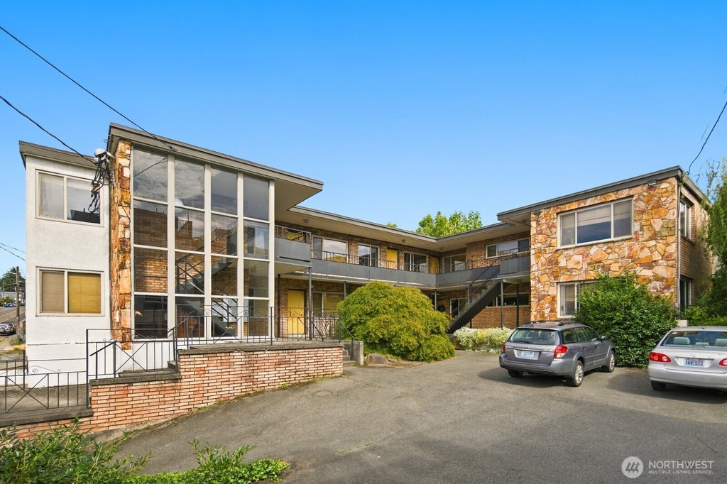 Photo of 6530 24th Avenue NW, Seattle, WA 98117 (MLS # 2587105)