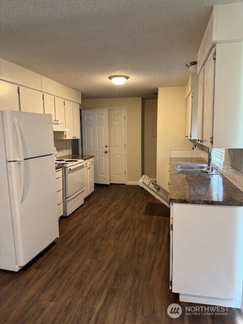 9154 Rainbow Lane A & B