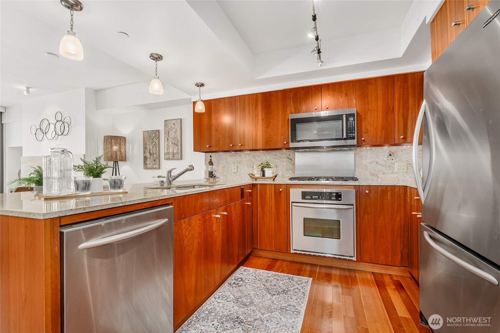 650 Bellevue Way NE 2505