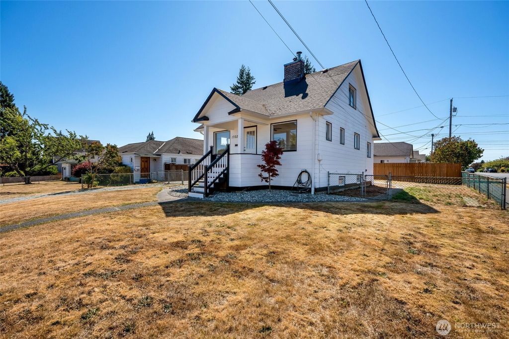 Photo of 1702 Cedar Street #A, Everett, WA 98201 (MLS # 2414884)