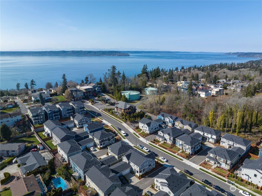 Photo of 27425 13th Court S, Des Moines, WA 98198 (MLS # 2047138)