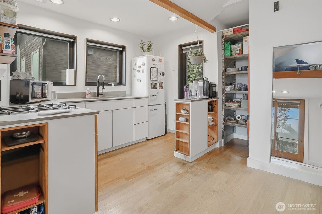 Photo of 3868 16th Avenue SW, Seattle, WA 98106 (MLS # 2479923)