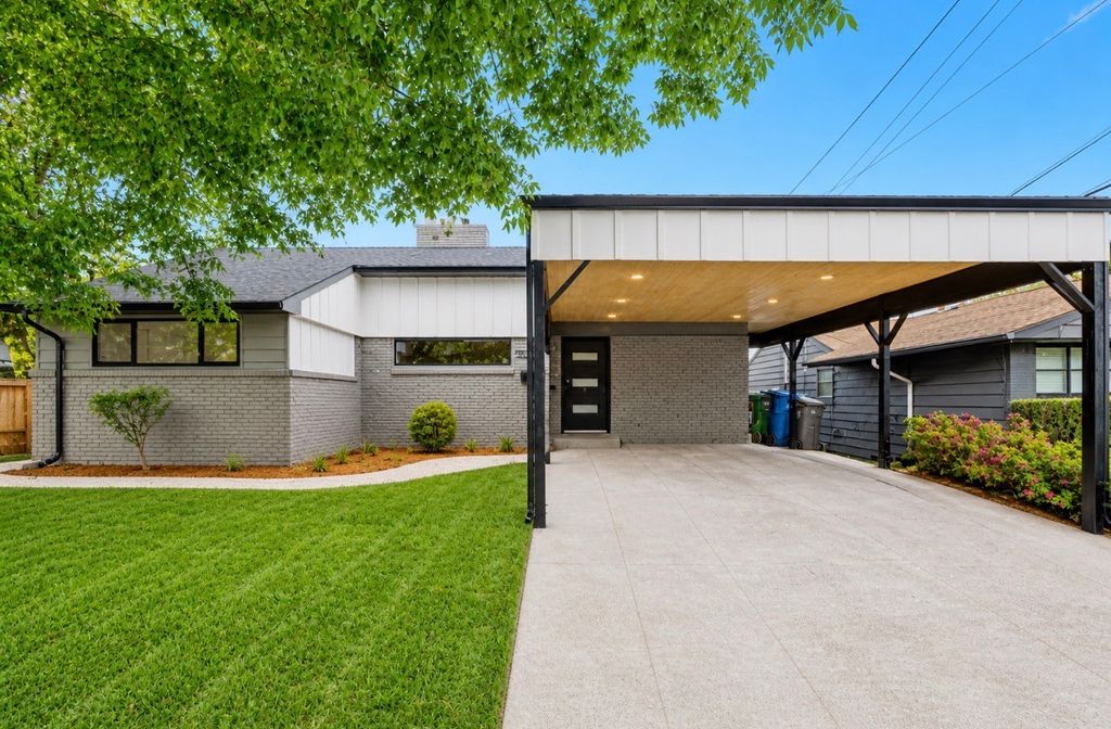 Photo of 7210 Seward Park Avenue S, Seattle, WA 98118 (MLS # 2515832)
