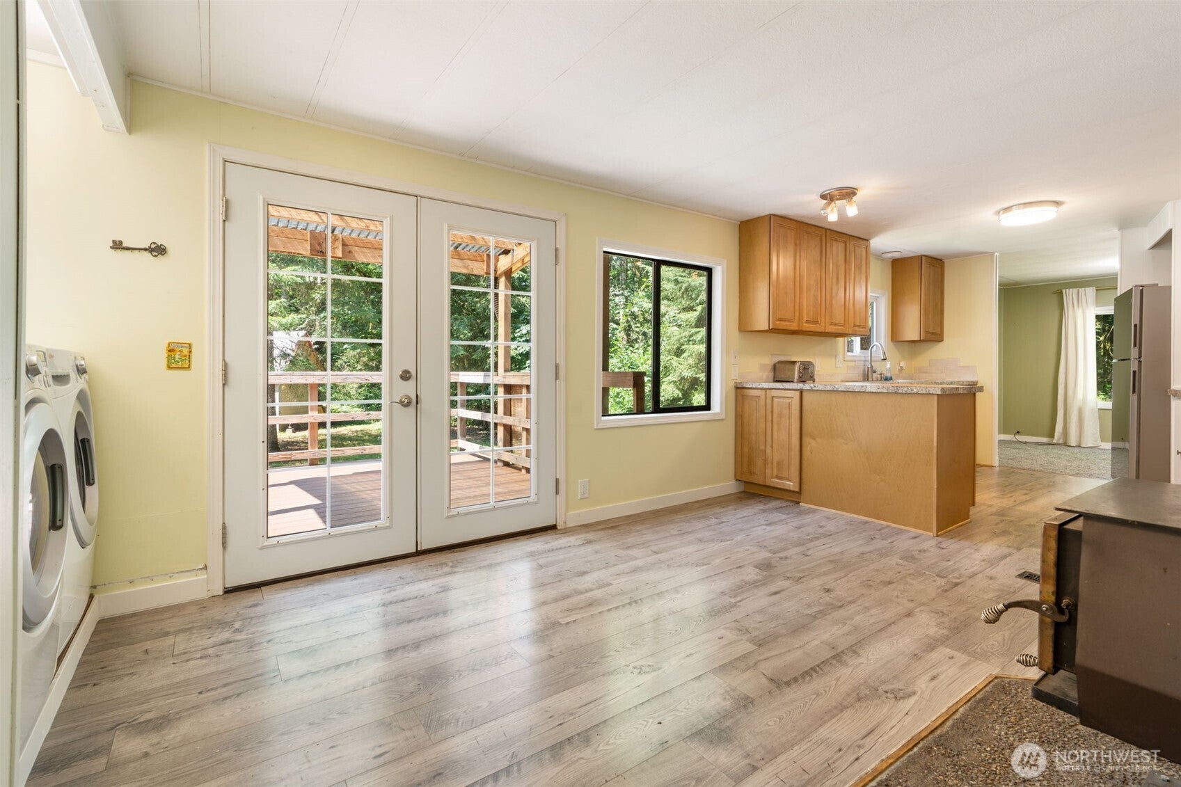 268 Hawkins Road S
