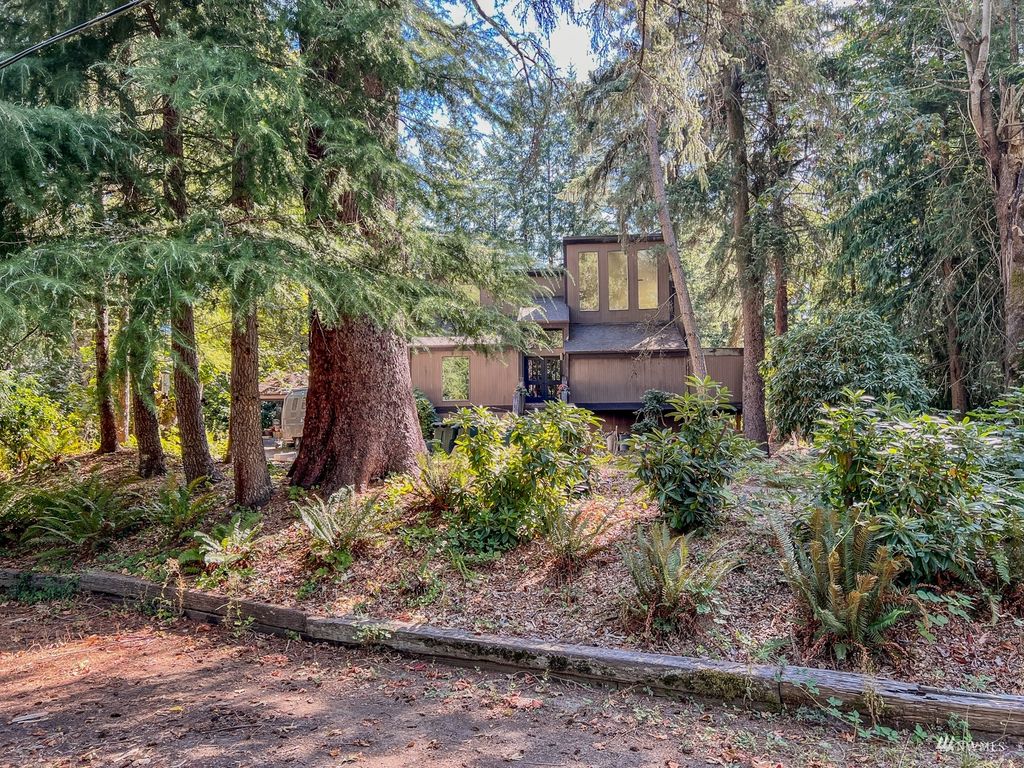 Photo of 700 Riverside Drive SE, North Bend, WA 98045 (MLS # 1992694)