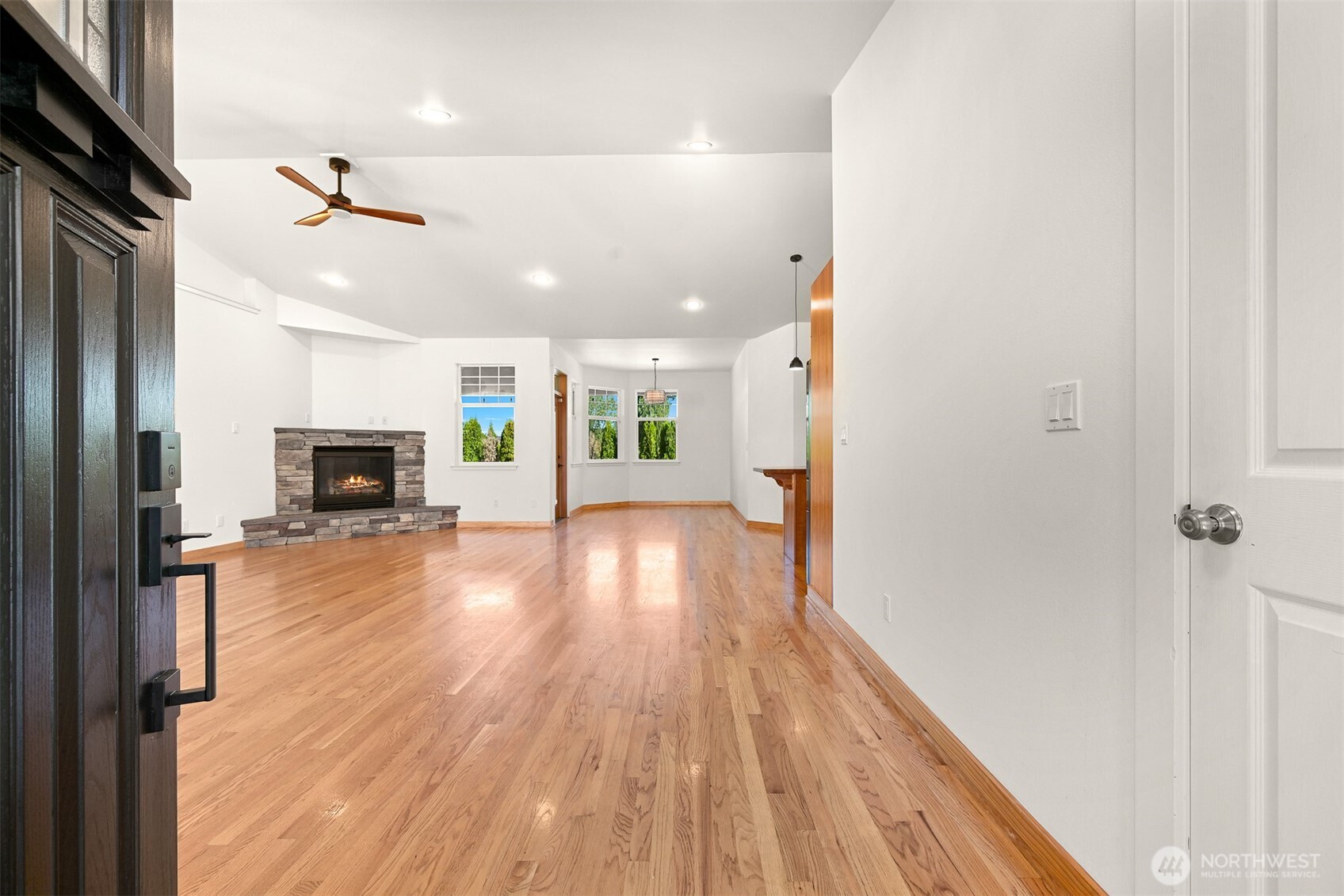735 N 8th Street