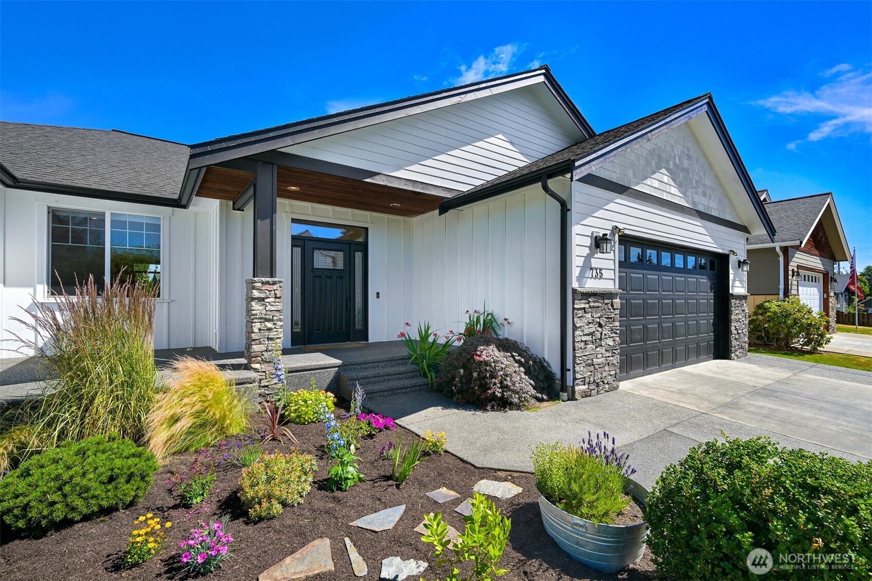 735 N 8th Street